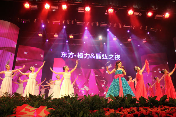 歌伴舞.JPG 歌伴舞.JPG