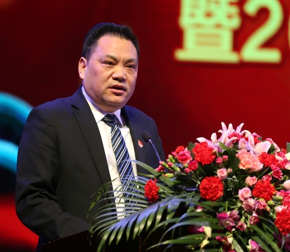 金总_副本.jpg 金总_副本.jpg