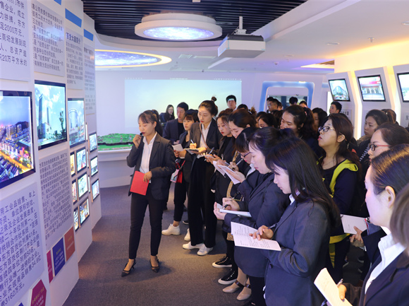 新闻用图9.jpg 新闻用图9.jpg